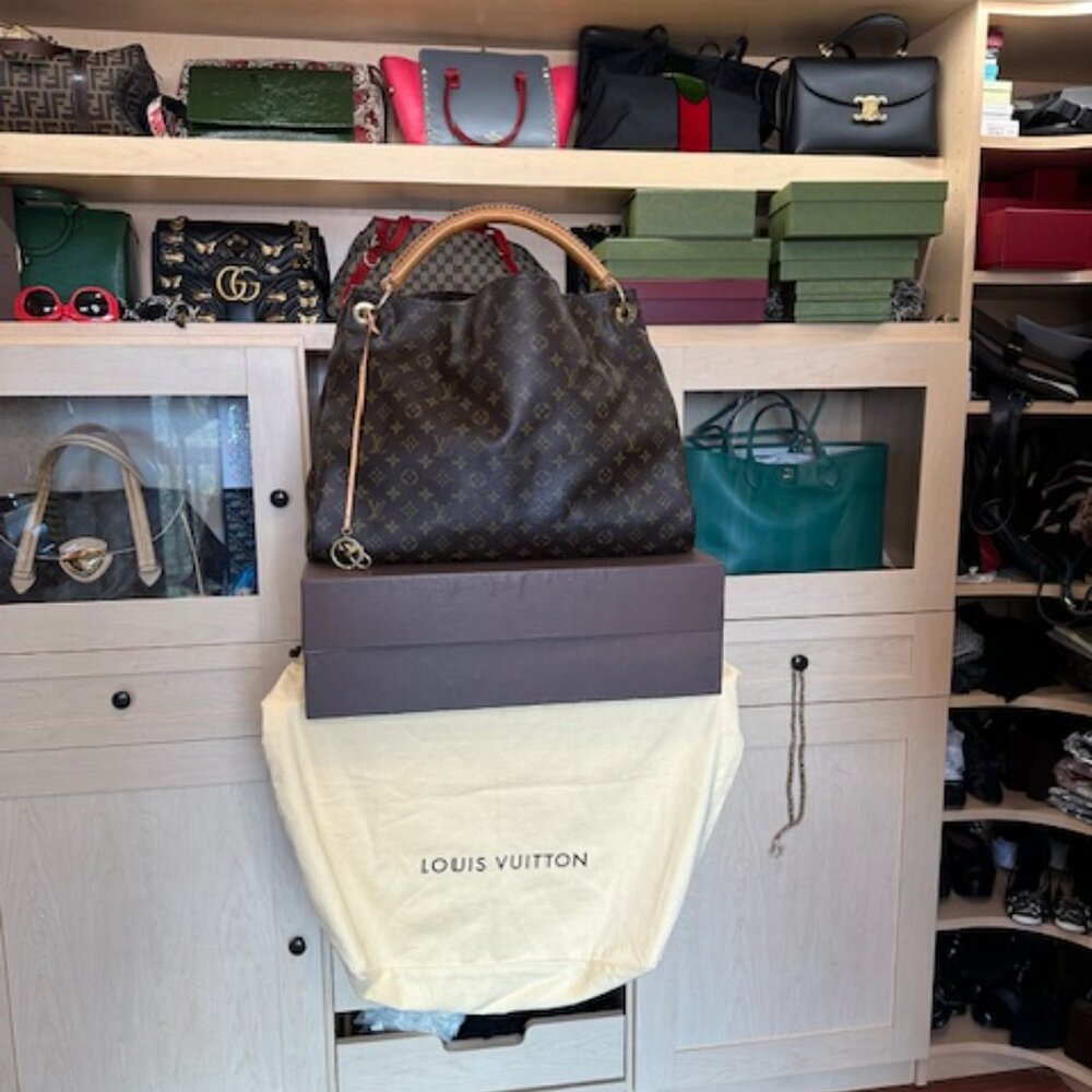 Louis Vuitton LV Monogram Artsy